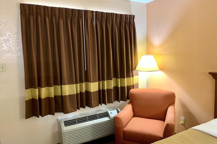 Room 20 of 26