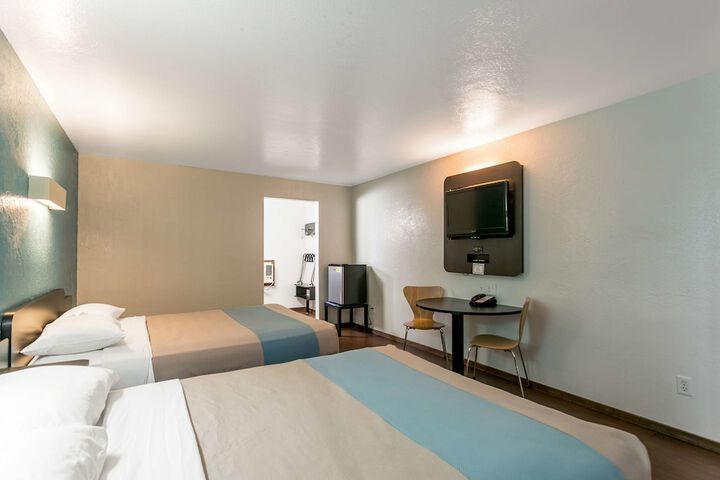 Room 40 of 44