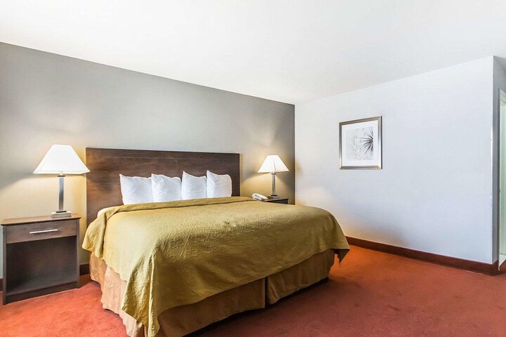 Room 14 of 21