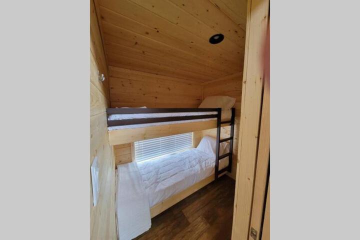079 Tiny Home nr Grand Canyon South Rim Sleeps 8