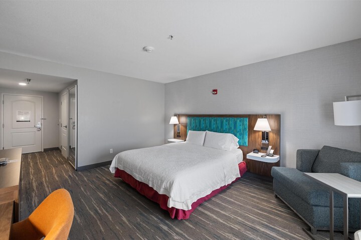 Hampton Inn & Suites Madera