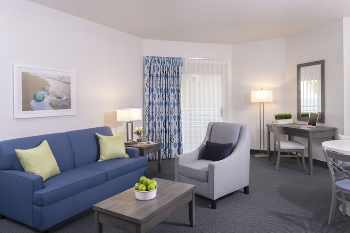 Beachfront Inn and Suites at Dana Point