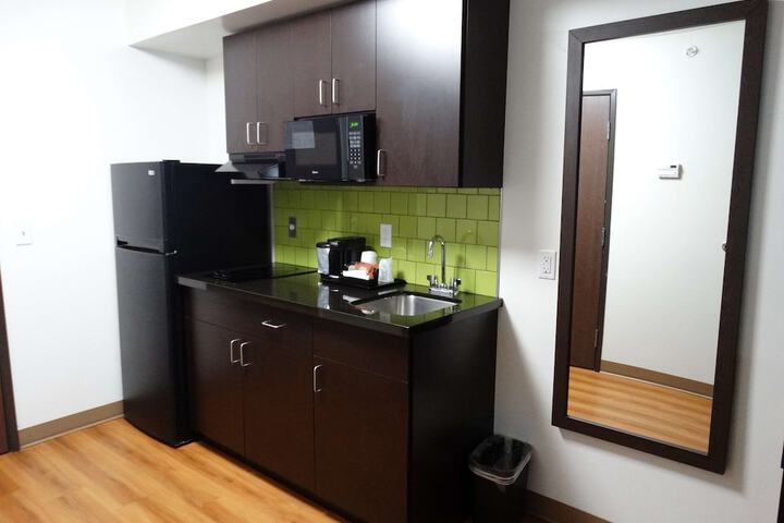 Room 21 of 40