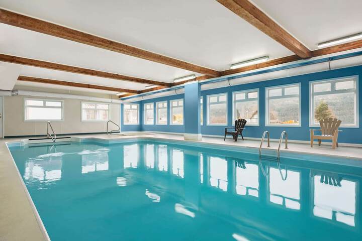 Pool 9 of 28