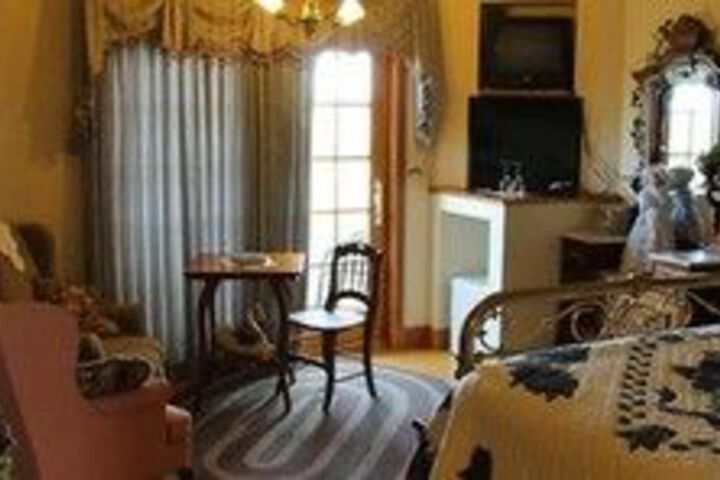 The Hurst House Bed and Breakfast