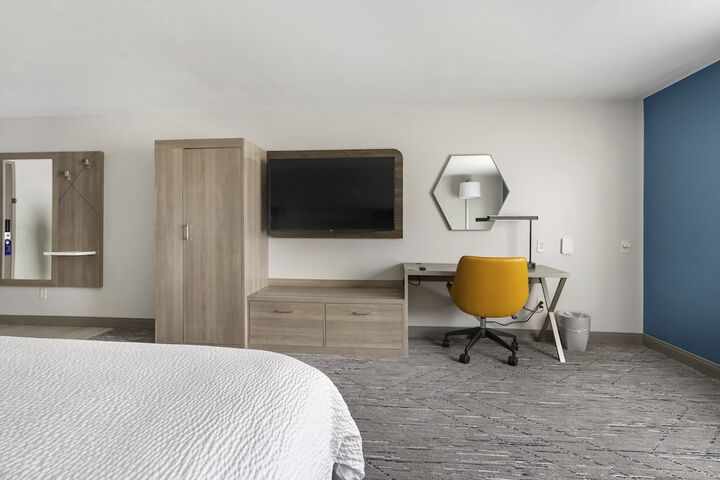 Room 50 of 78