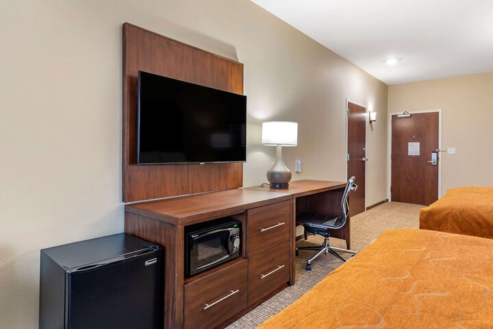Comfort Suites Newnan