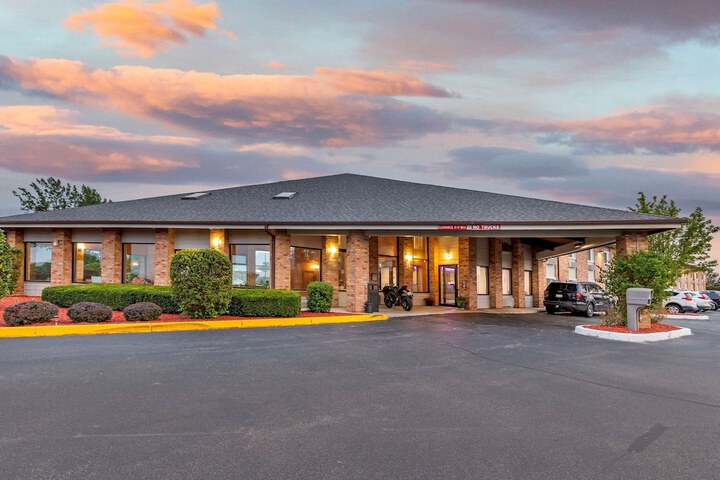 Hotel 3 of 67