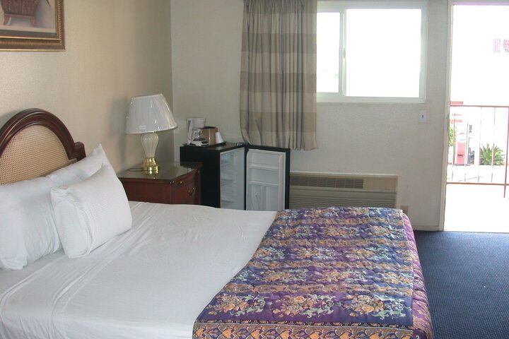 Room 22 of 53