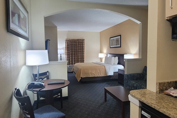 Room 53 of 64