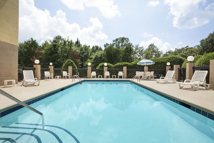 Pool 7 of 34