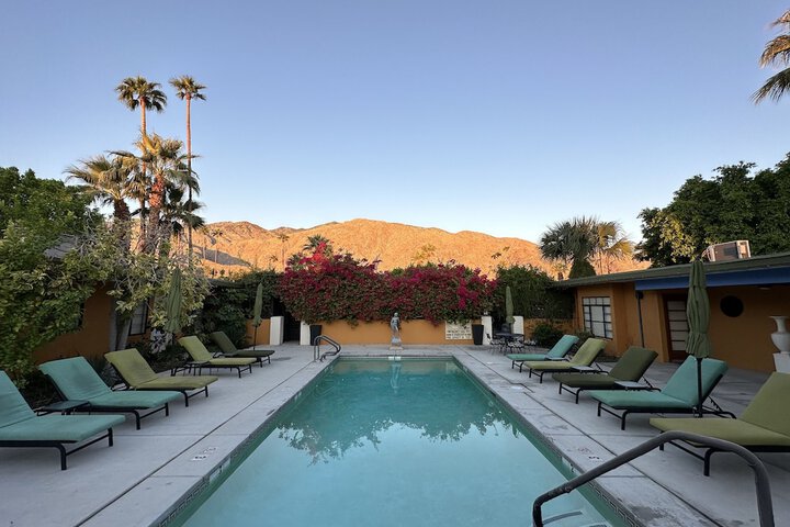 Pool 9 of 85