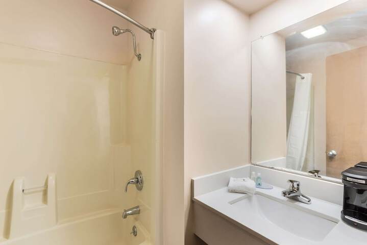 Quality Inn Pulaski