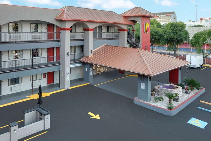Hotel 3 of 22