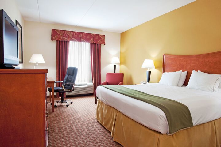 Room 18 of 61