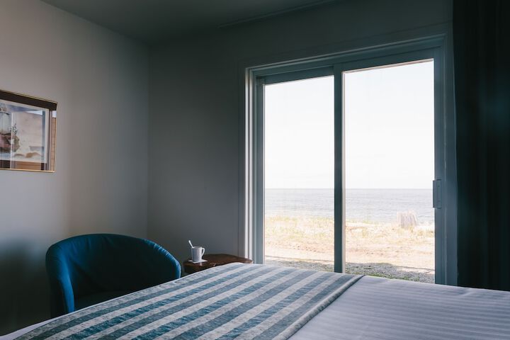 Room 4 of 13