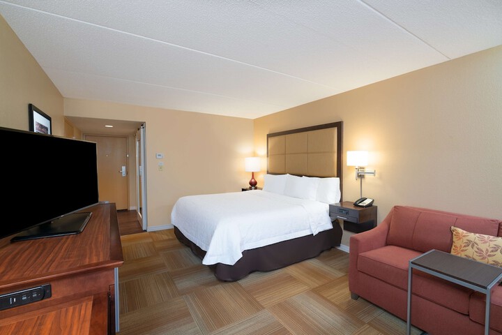 Room 32 of 45