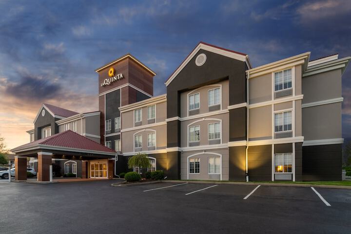 Hotel 3 of 37
