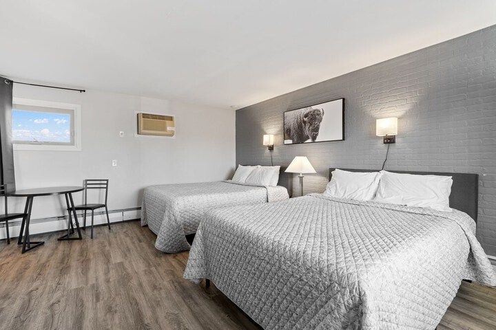 Pine View Inn
