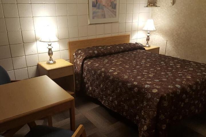 Safari Inn Motel
