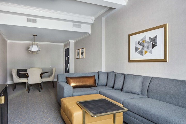 The Sire Hotel Lexington Tapestry Collection by Hilton