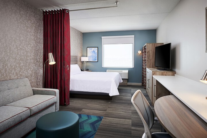 Room 28 of 53