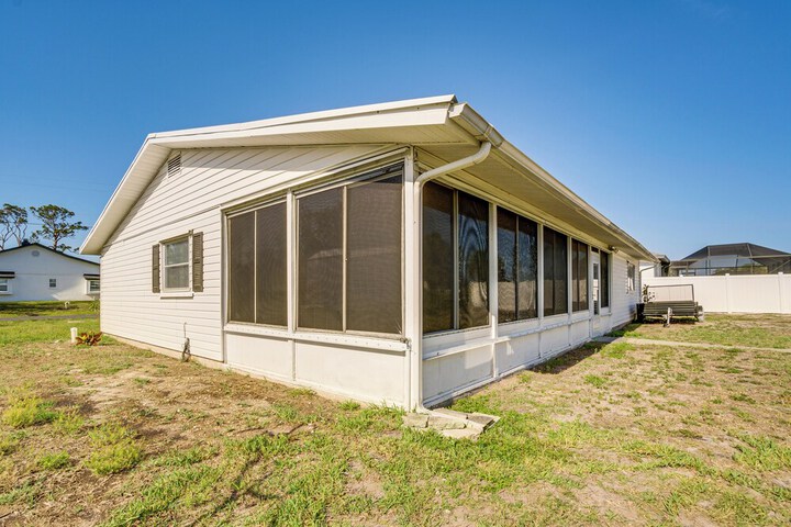 Englewood Home on Canal: Boat to Lemon Bay!