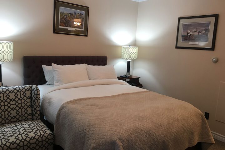 Room 28 of 46