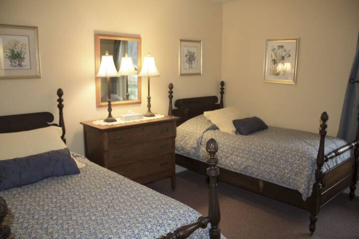 Room 28 of 67