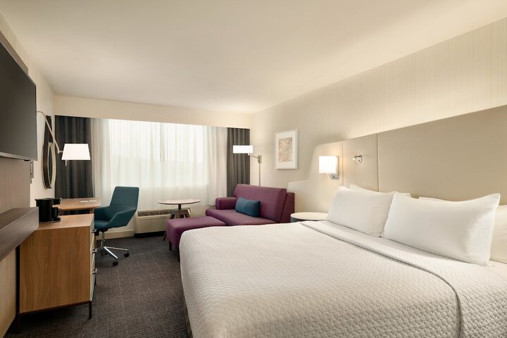 Room 21 of 61