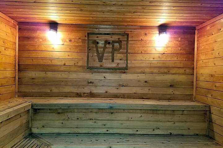 Valley Plaza Inn