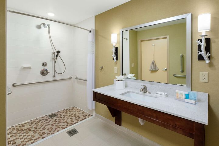 Room 9 of 23
