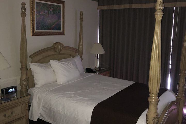 Room 29 of 53