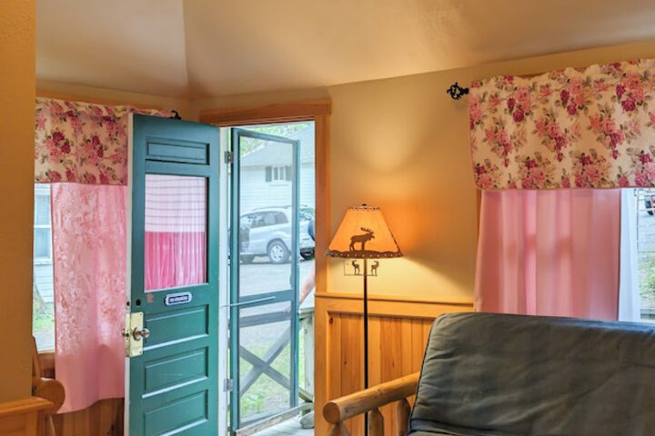 Room 95 of 183