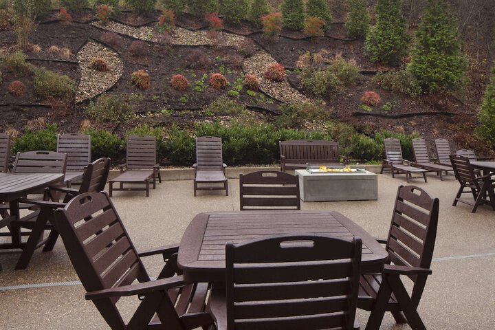Hampton Inn Charleston-Southridge