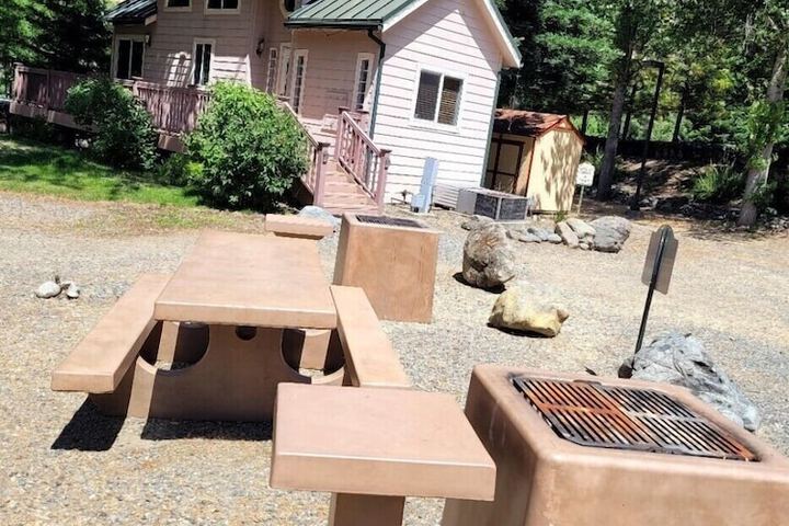 Property Grounds 72 of 76