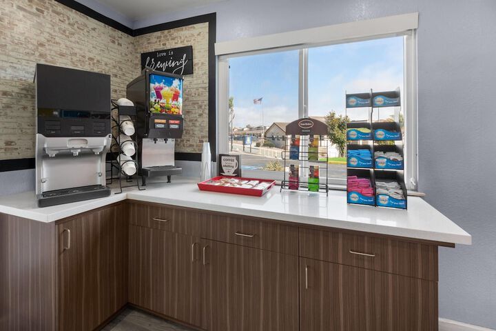 Days Inn by Wyndham Arroyo Grande / Pismo Beach