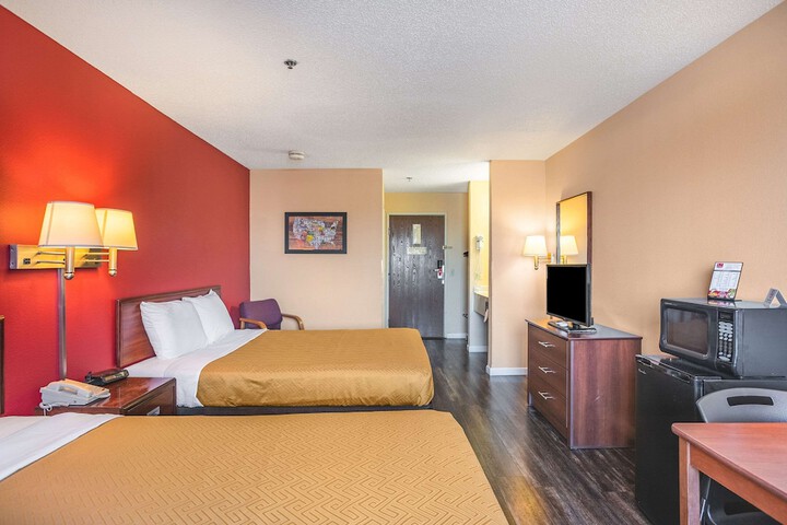 Room 14 of 26