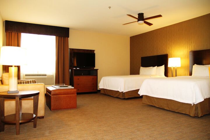 Room 73 of 118