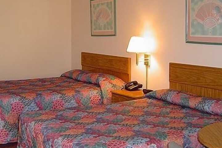 Room 17 of 22