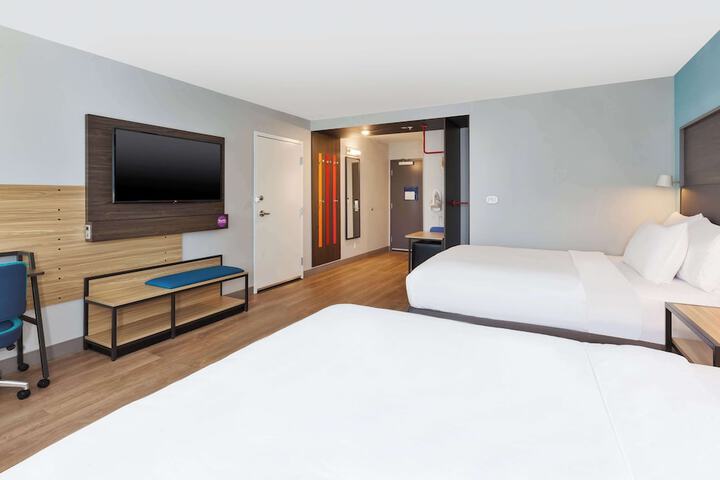 Tru by Hilton Comstock Park Grand Rapids