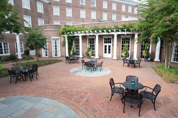 Hotel Exterior 57 of 62