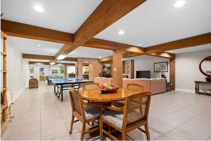 Oak Hill House