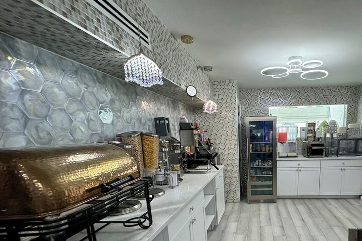 Ocean Sands Beach Boutique Inn - 1 Acre Private Beach