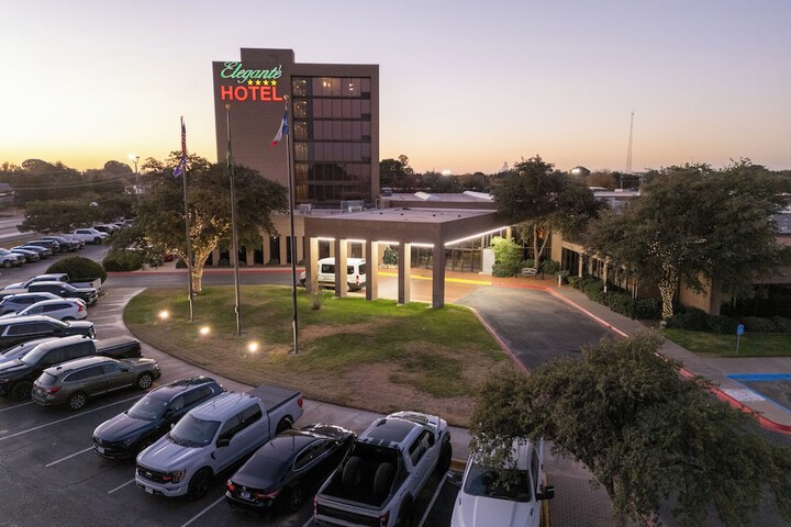 MCM Elegante Hotel and Conference Center Odessa