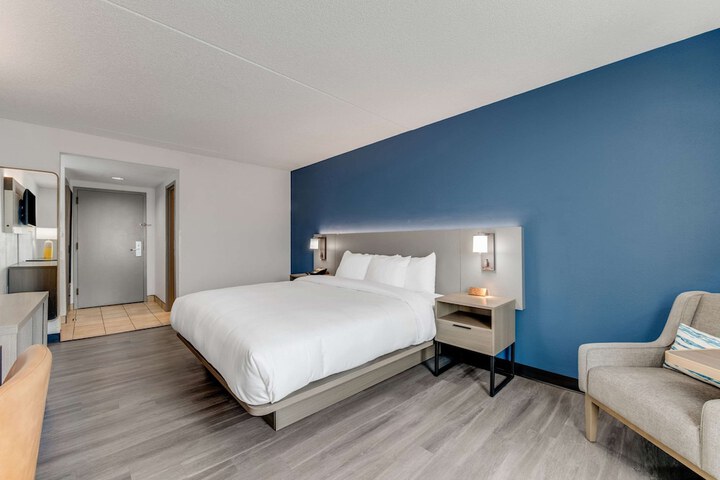 Room 21 of 37