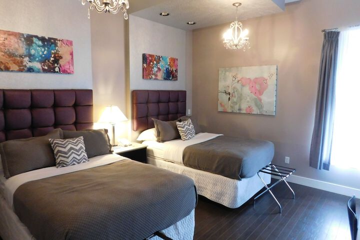 Room 6 of 36