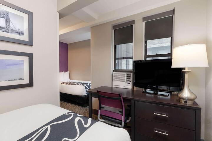 Room 15 of 33