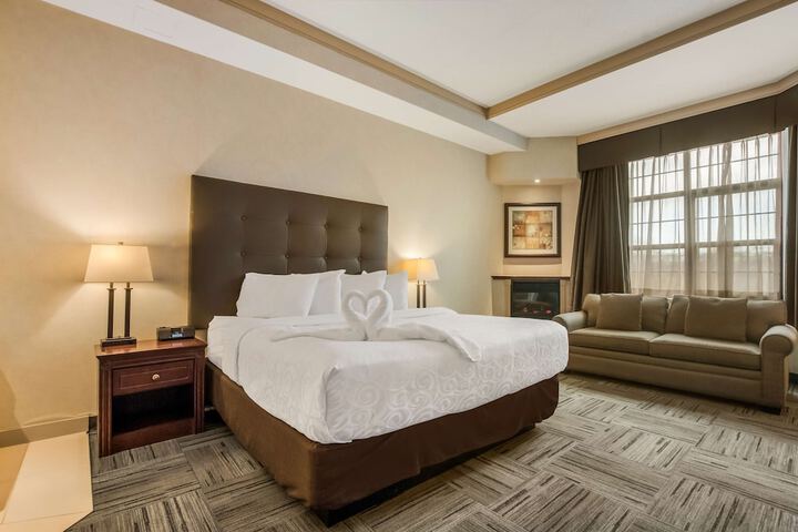 Room 42 of 118