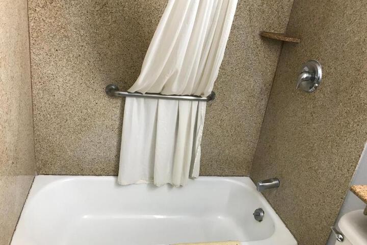 Budget Inn Plainview